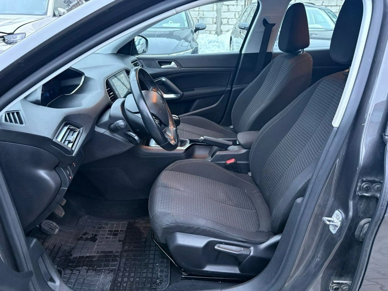 Peugeot 308 - Zdjęcie 18