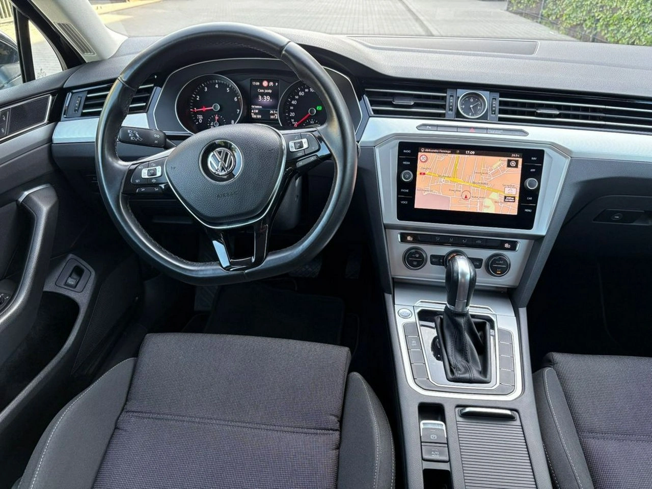 Volkswagen Passat Variant - Zdjęcie 20