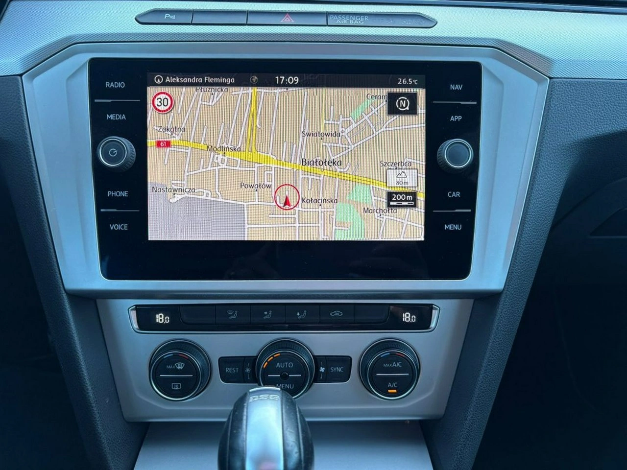 Volkswagen Passat Variant - Zdjęcie 22