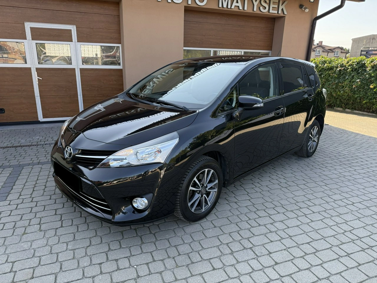 Toyota Verso - Zdjęcie 11