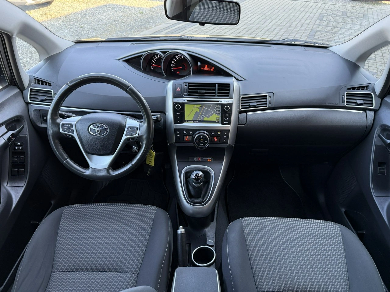 Toyota Verso - Zdjęcie 13