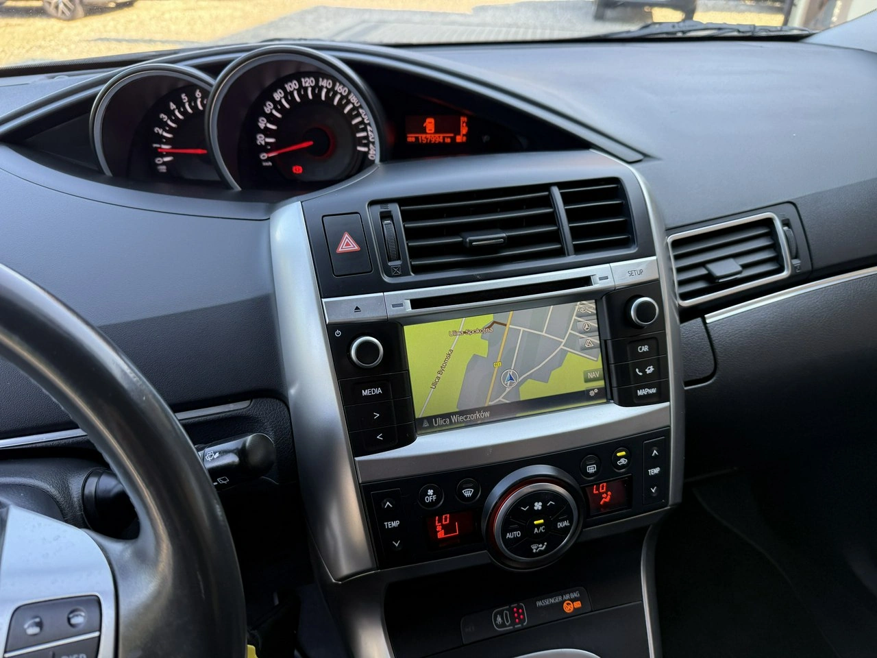 Toyota Verso - Zdjęcie 17