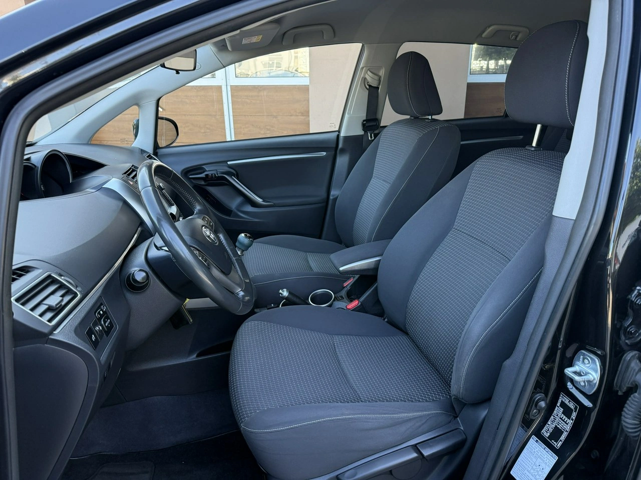 Toyota Verso - Zdjęcie 19