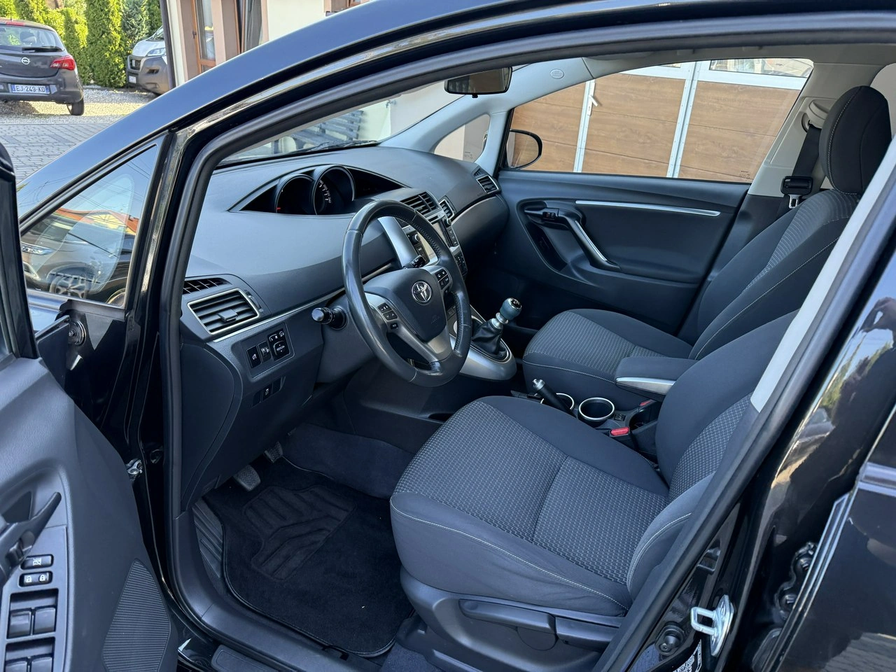 Toyota Verso - Zdjęcie 20