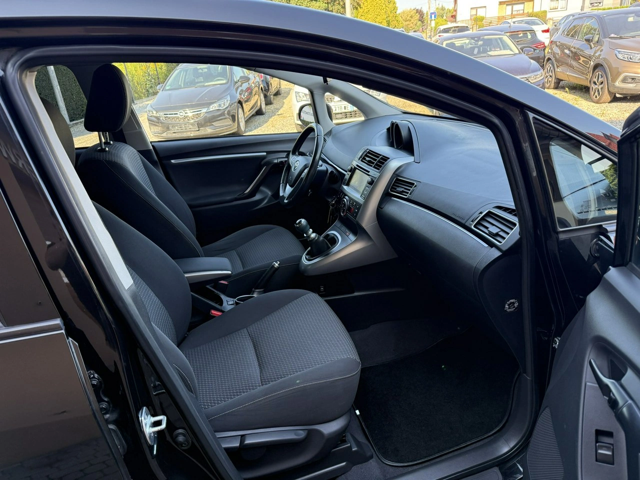 Toyota Verso - Zdjęcie 22