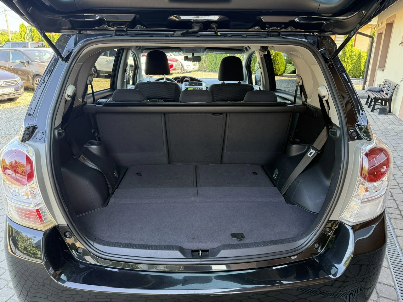 Toyota Verso - Zdjęcie 27