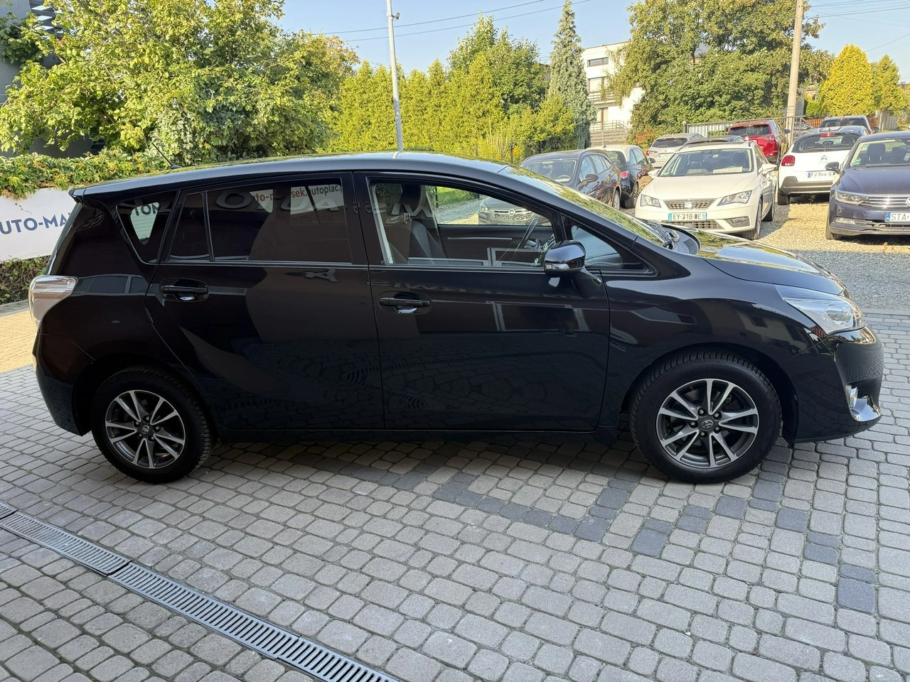 Toyota Verso - Zdjęcie 4
