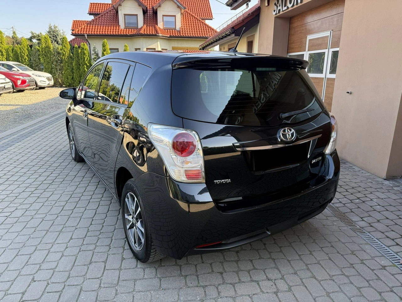 Toyota Verso - Zdjęcie 8