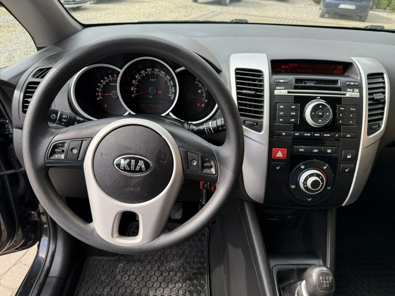 Kia Venga - Zdjęcie 17