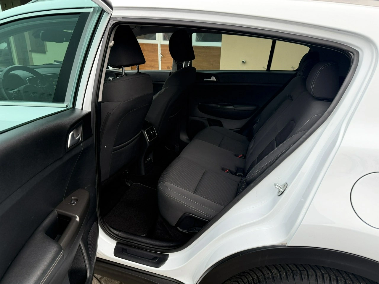 Kia Sportage - Zdjęcie 25