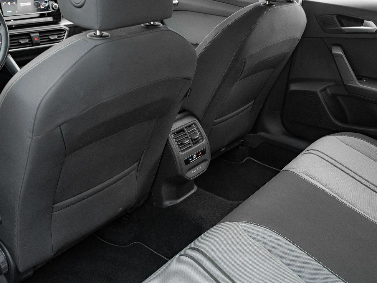 Seat Leon - Zdjęcie 25