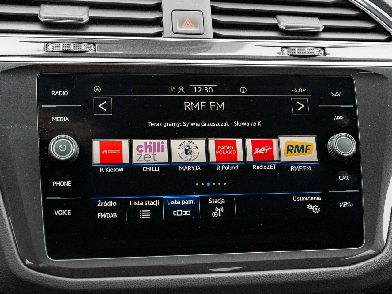 Volkswagen Tiguan - Zdjęcie 18