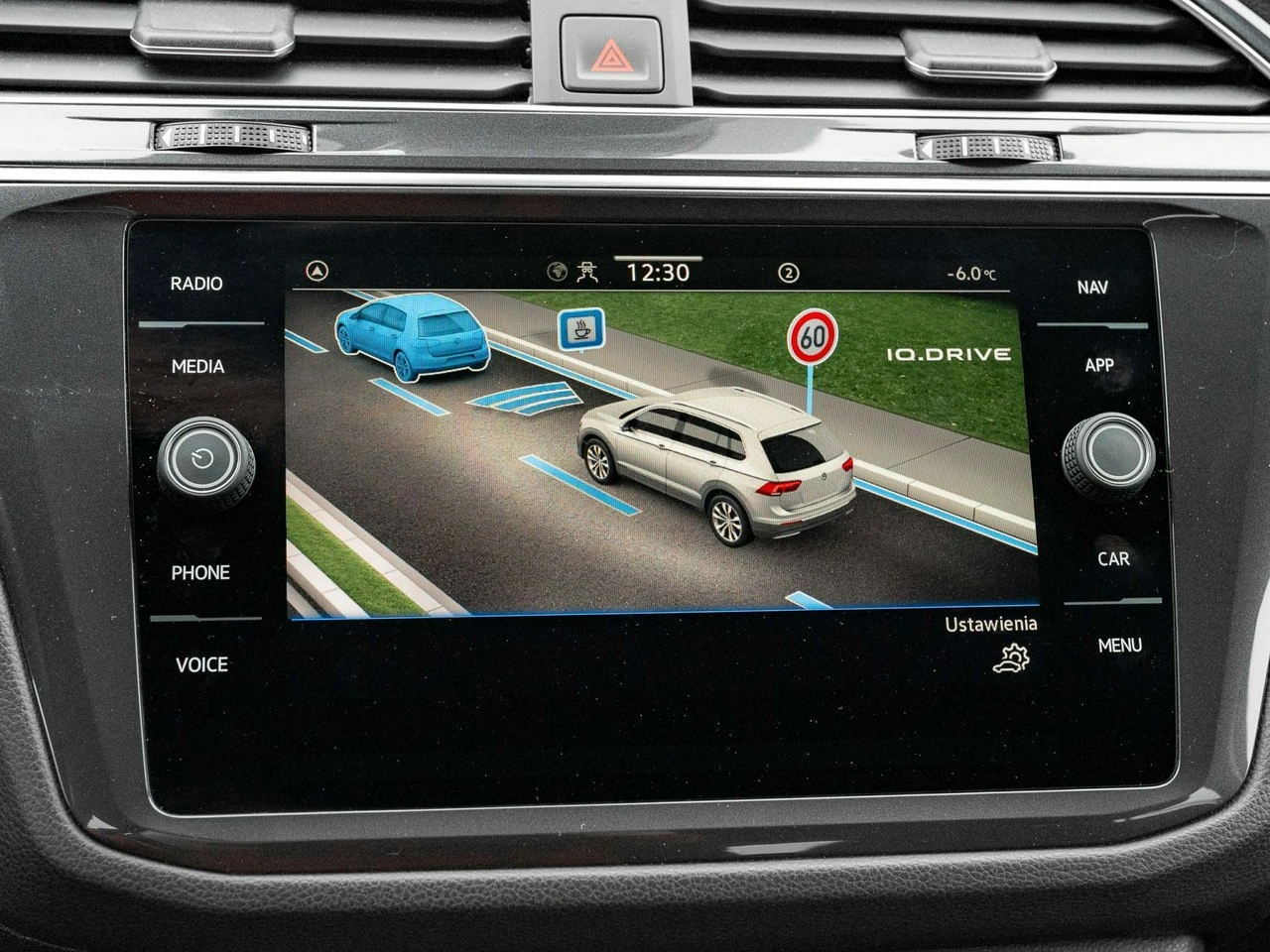 Volkswagen Tiguan - Zdjęcie 23