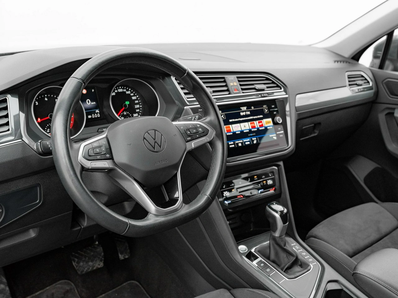 Volkswagen Tiguan - Zdjęcie 5