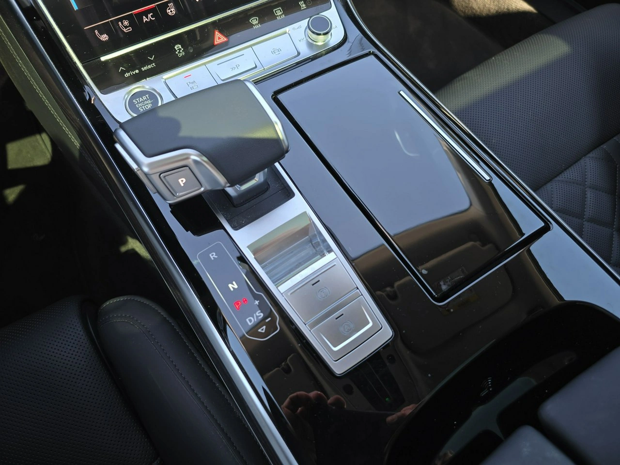 Audi A8 - Zdjęcie 13