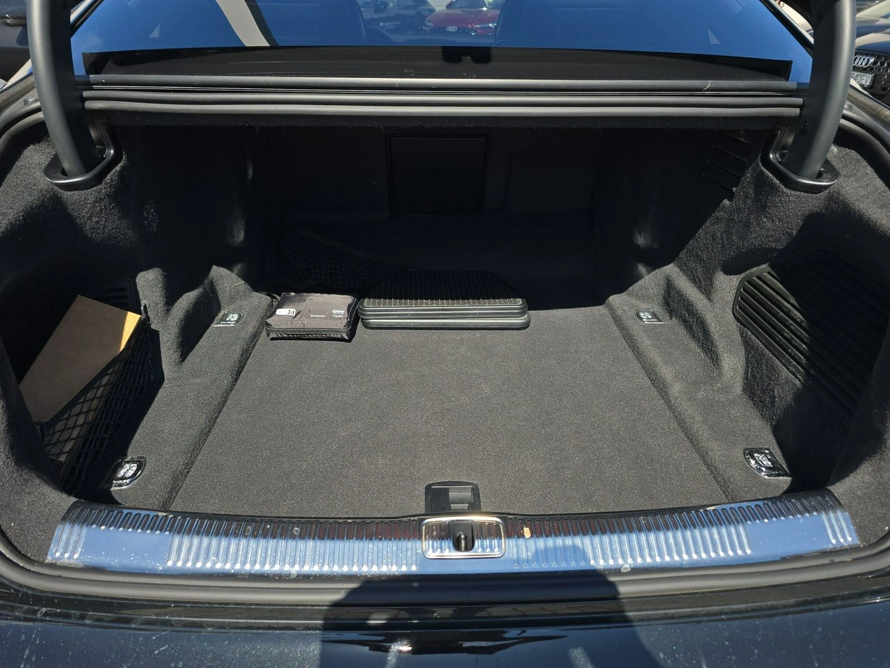 Audi A8 - Zdjęcie 14