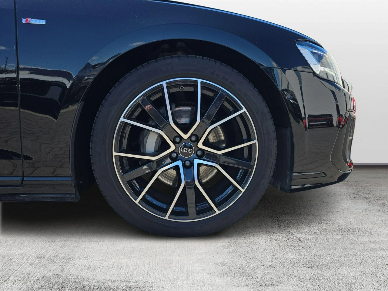 Audi A8 - Zdjęcie 15