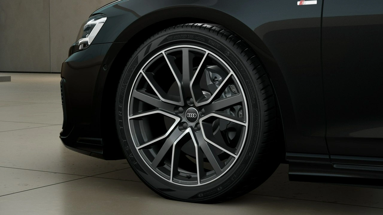 Audi A8 - Zdjęcie 5