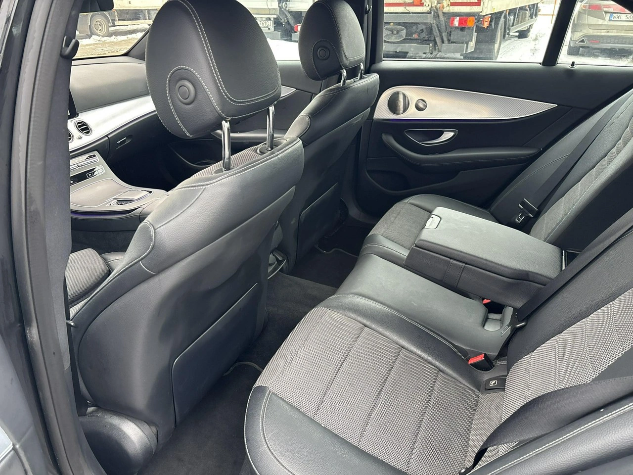 Mercedes E 220 - Zdjęcie 11