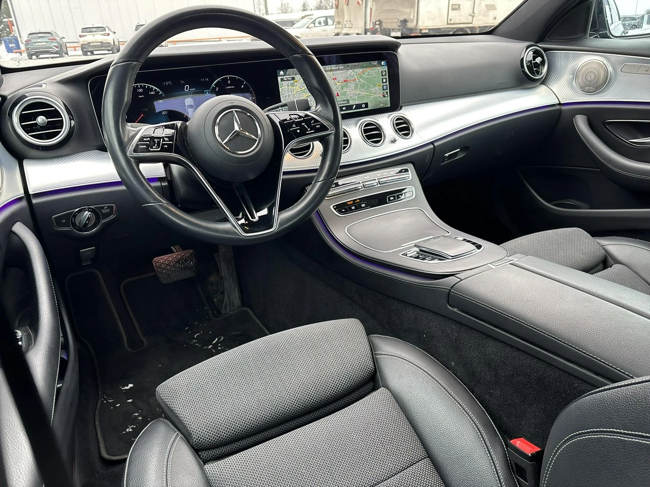 Mercedes E 220 - Zdjęcie 12