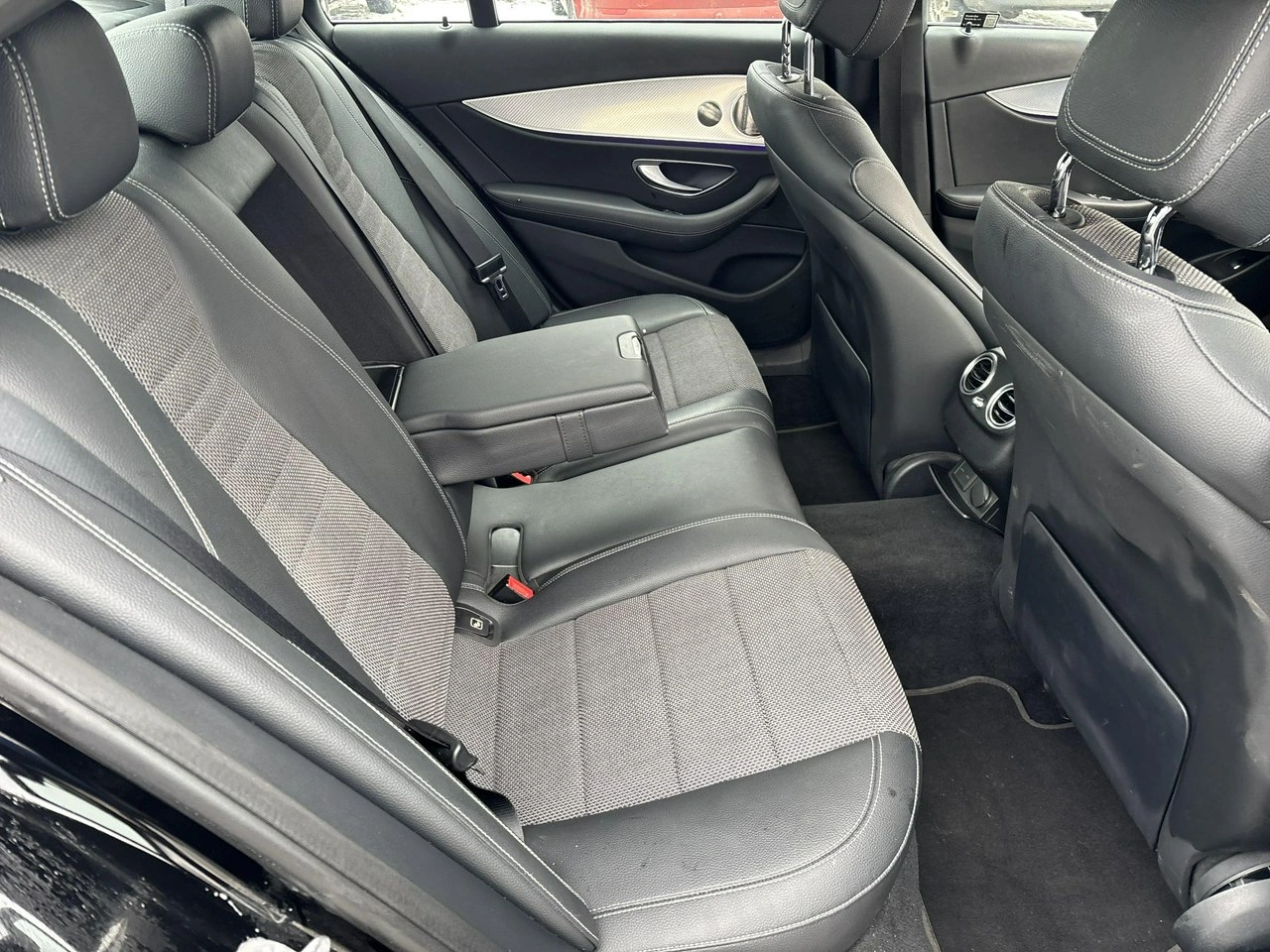 Mercedes E 220 - Zdjęcie 14