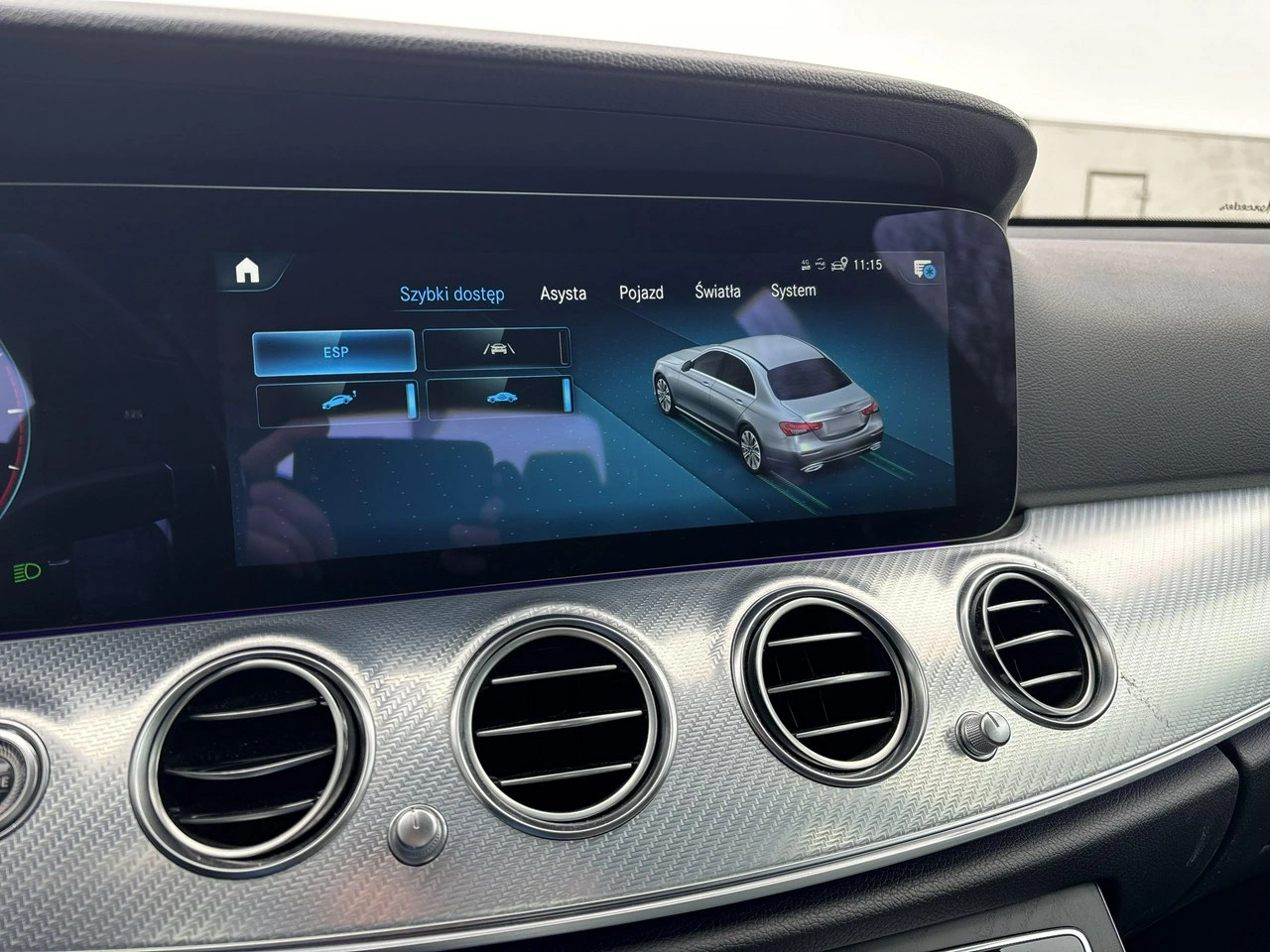 Mercedes E 220 - Zdjęcie 20