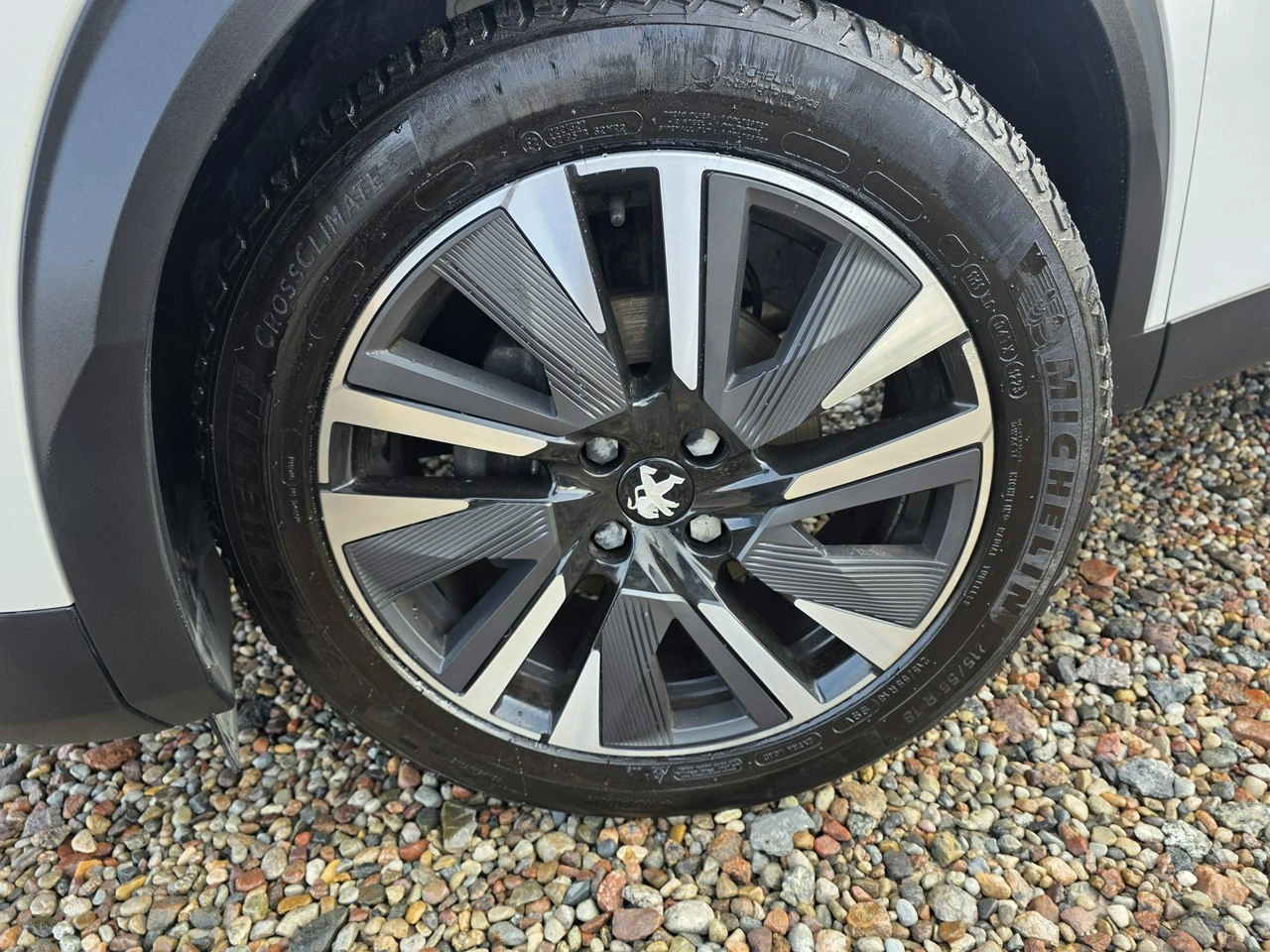 Peugeot 2008 - Zdjęcie 9