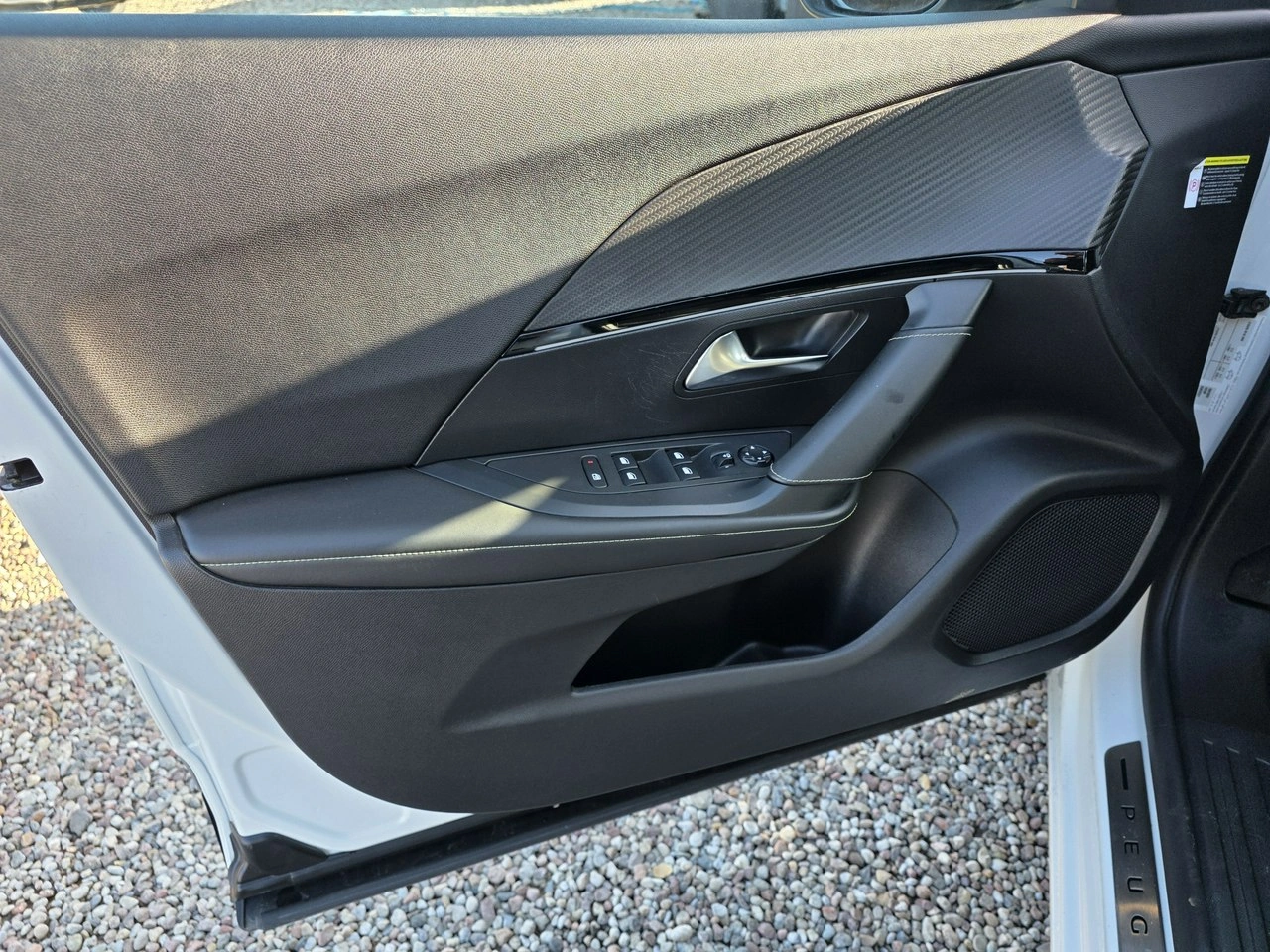 Peugeot 2008 - Zdjęcie 11