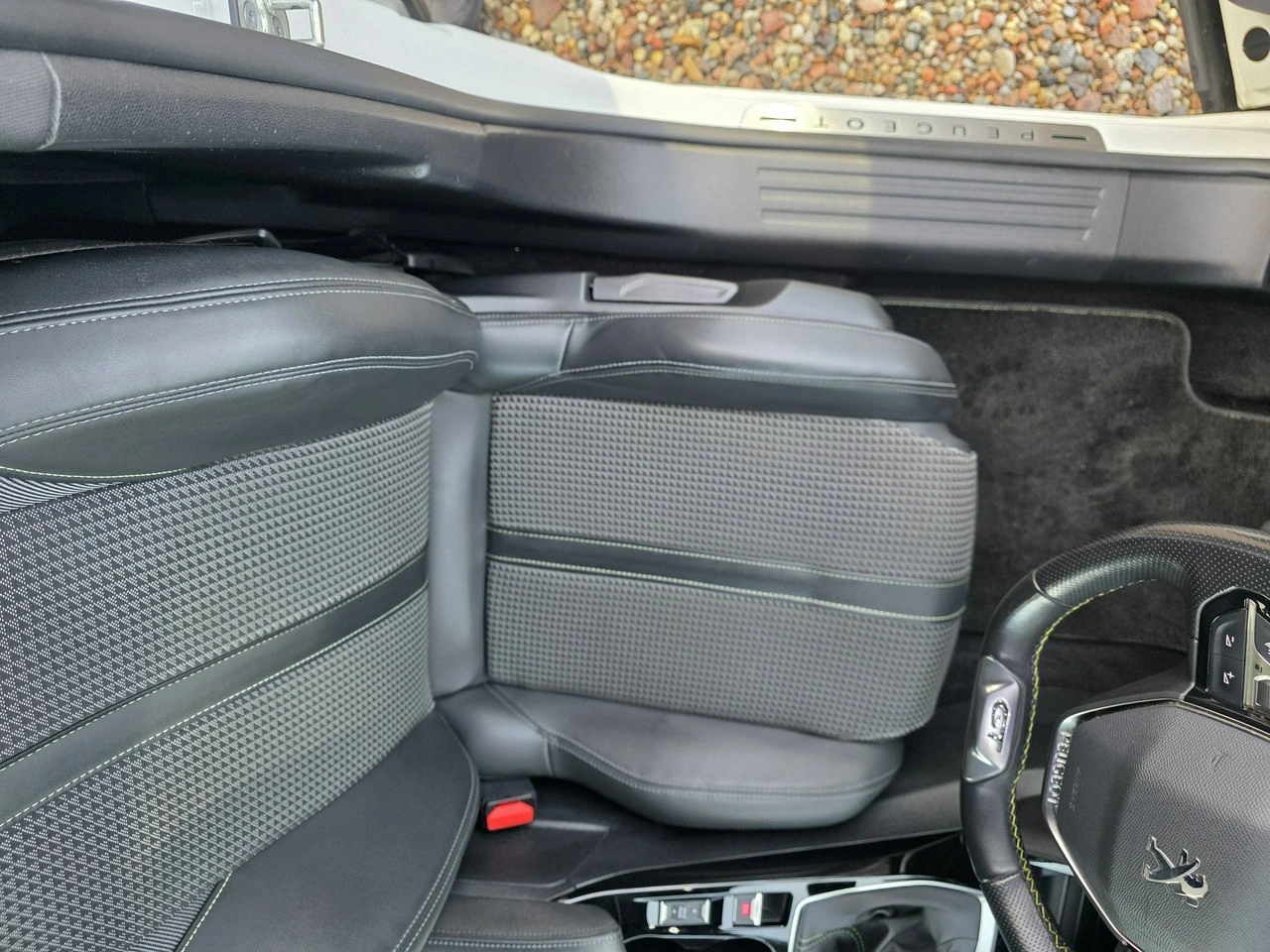 Peugeot 2008 - Zdjęcie 28