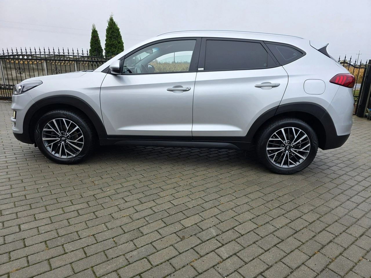 Hyundai Tucson - Zdjęcie 8