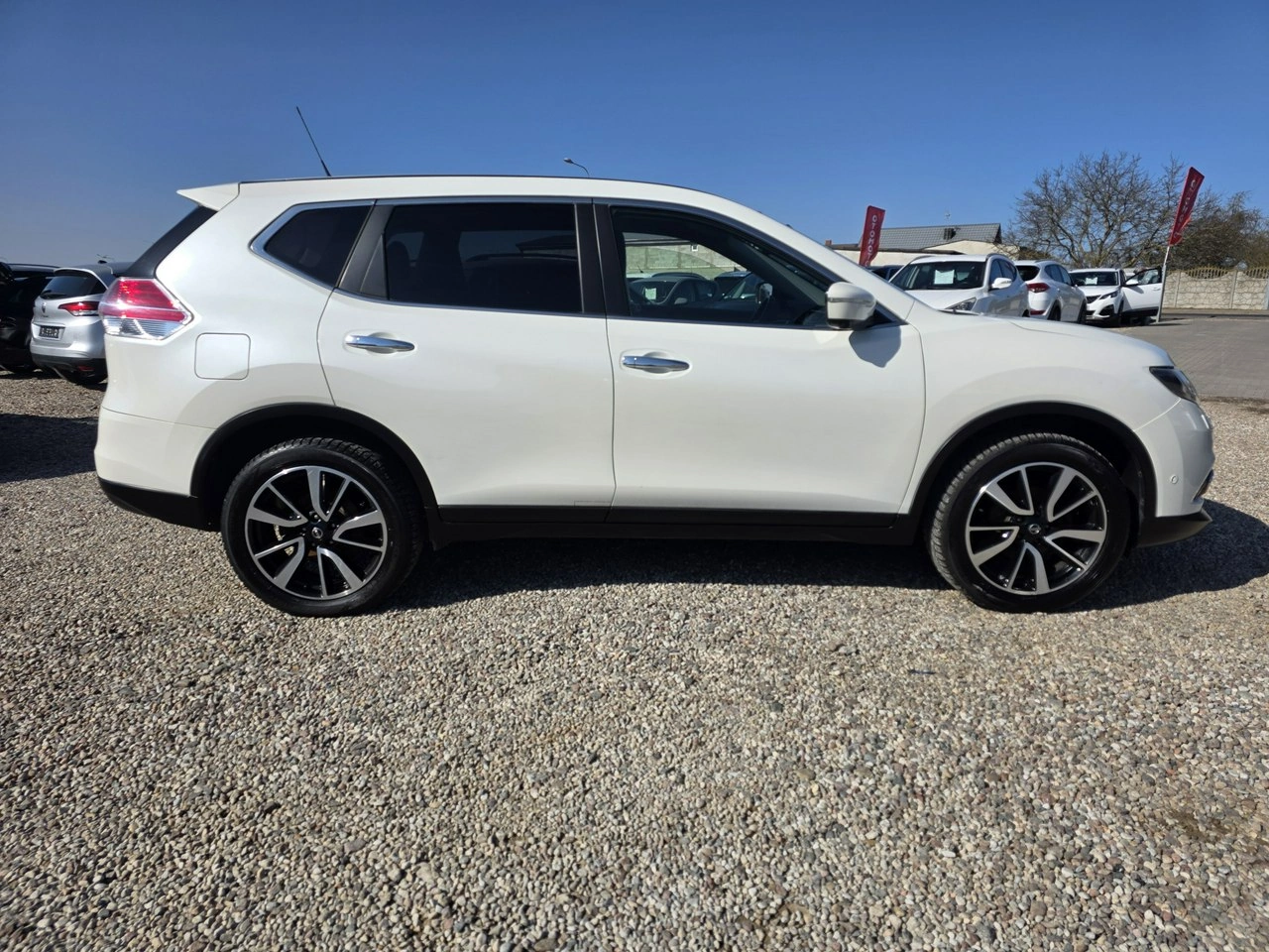 Nissan X-Trail - Zdjęcie 18