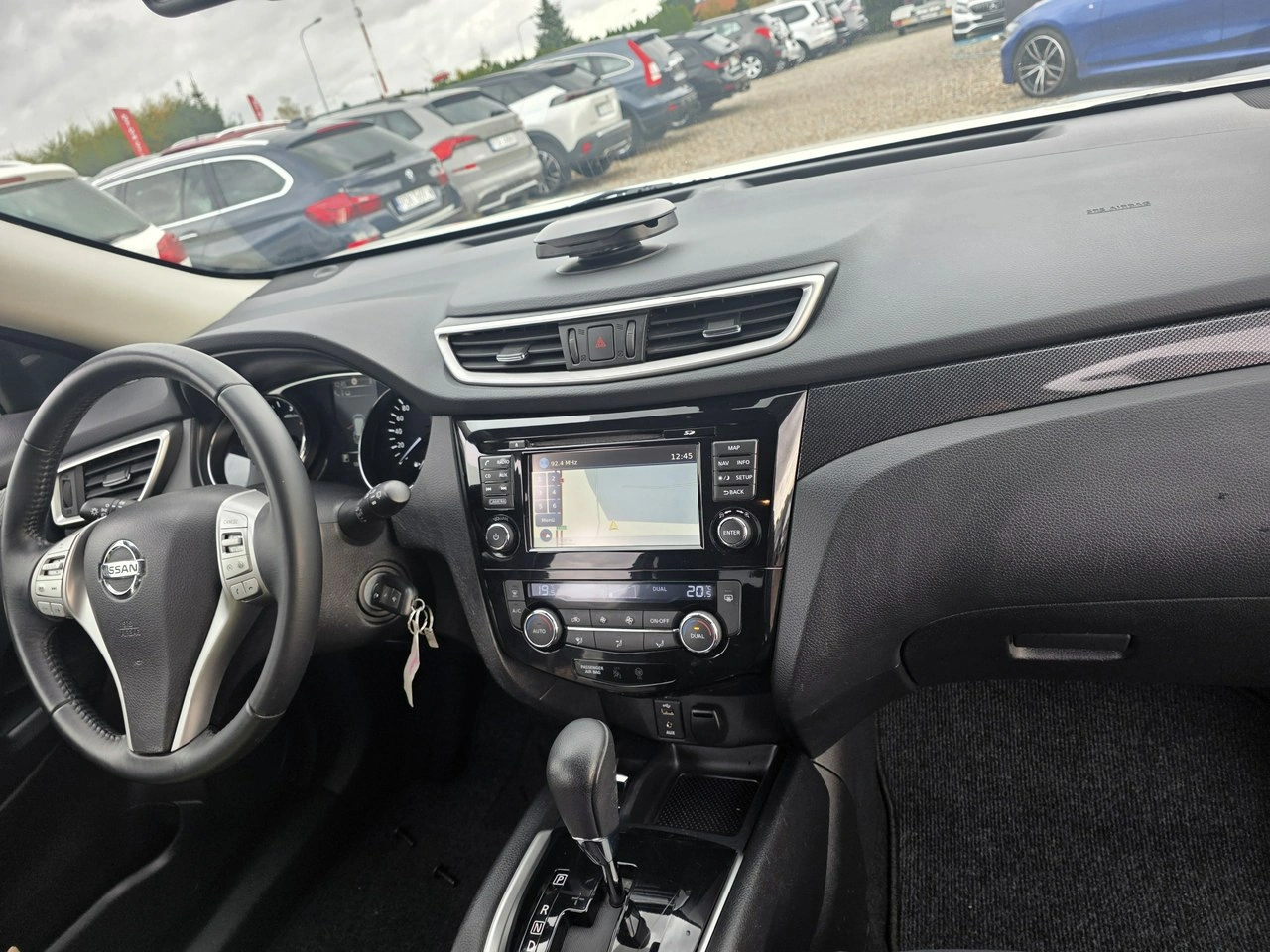 Nissan X-Trail - Zdjęcie 22