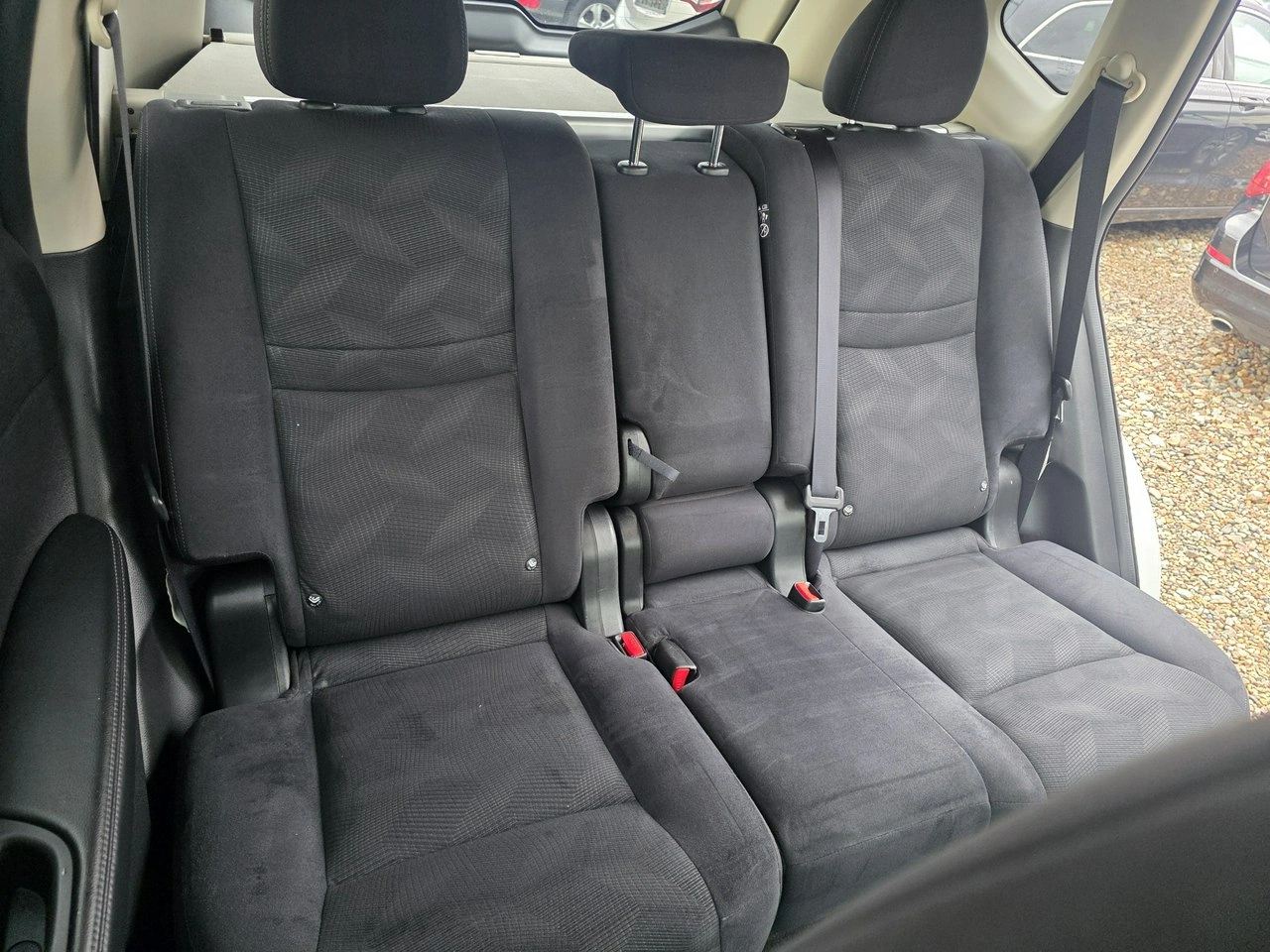 Nissan X-Trail - Zdjęcie 24