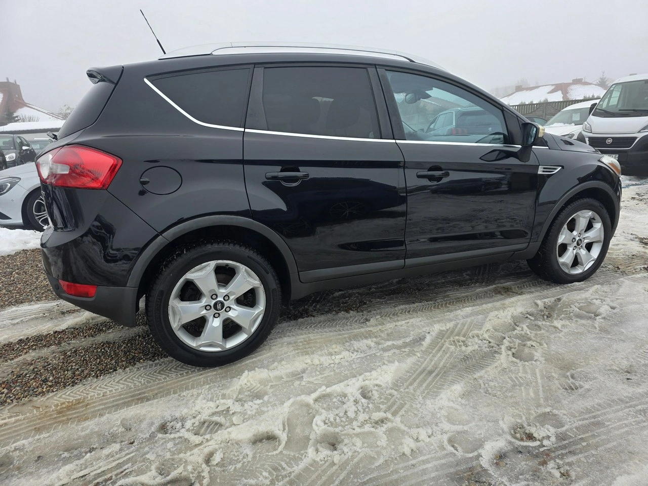 Ford Kuga - Zdjęcie 9