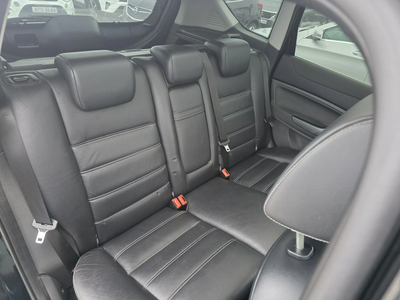 Ford Kuga - Zdjęcie 24