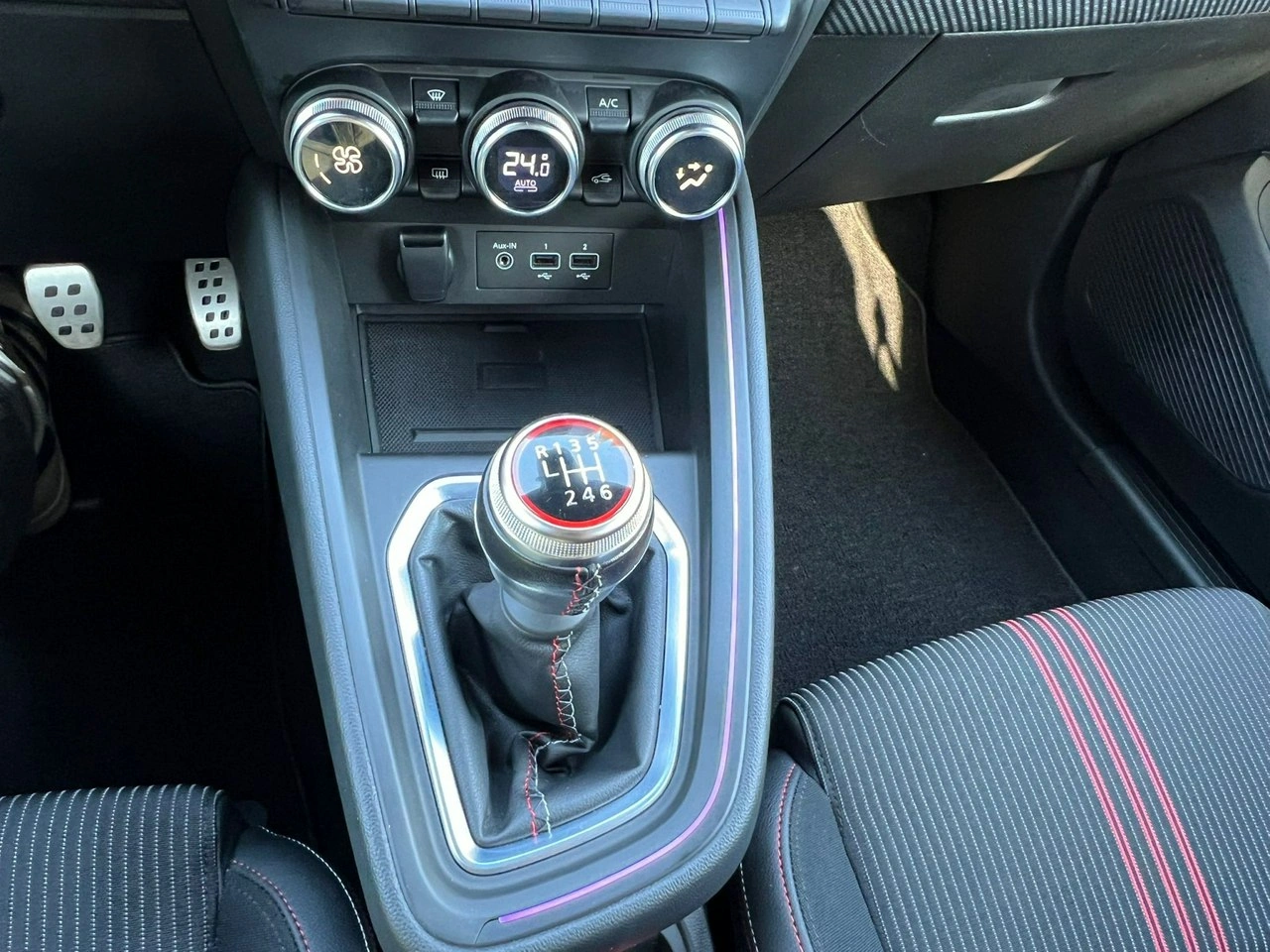 Renault Clio - Zdjęcie 13