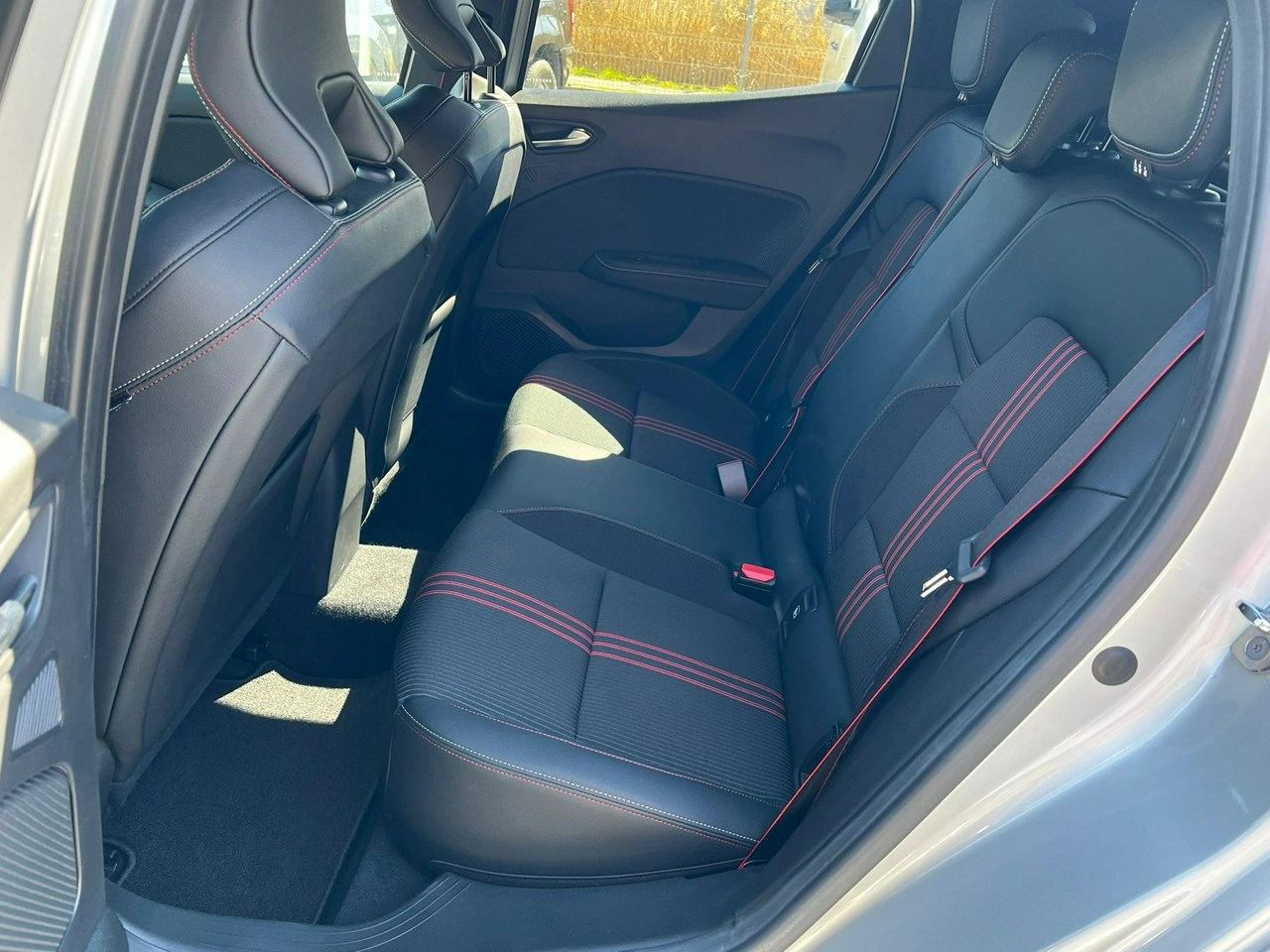 Renault Clio - Zdjęcie 14