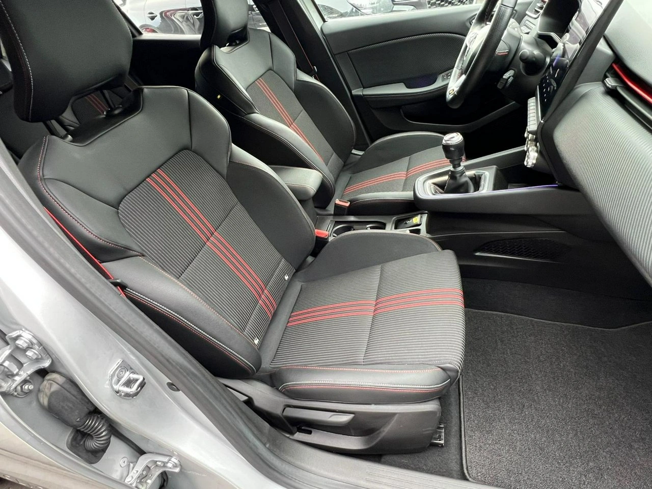 Renault Clio - Zdjęcie 16