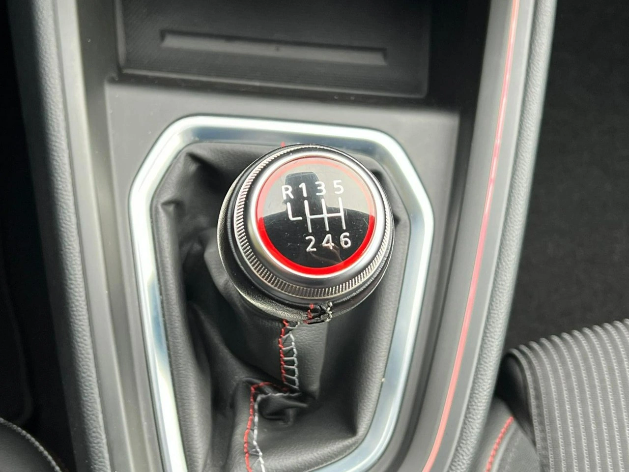 Renault Clio - Zdjęcie 18