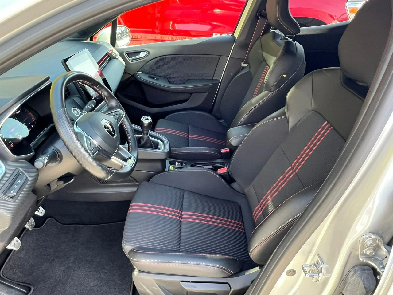 Renault Clio - Zdjęcie 6