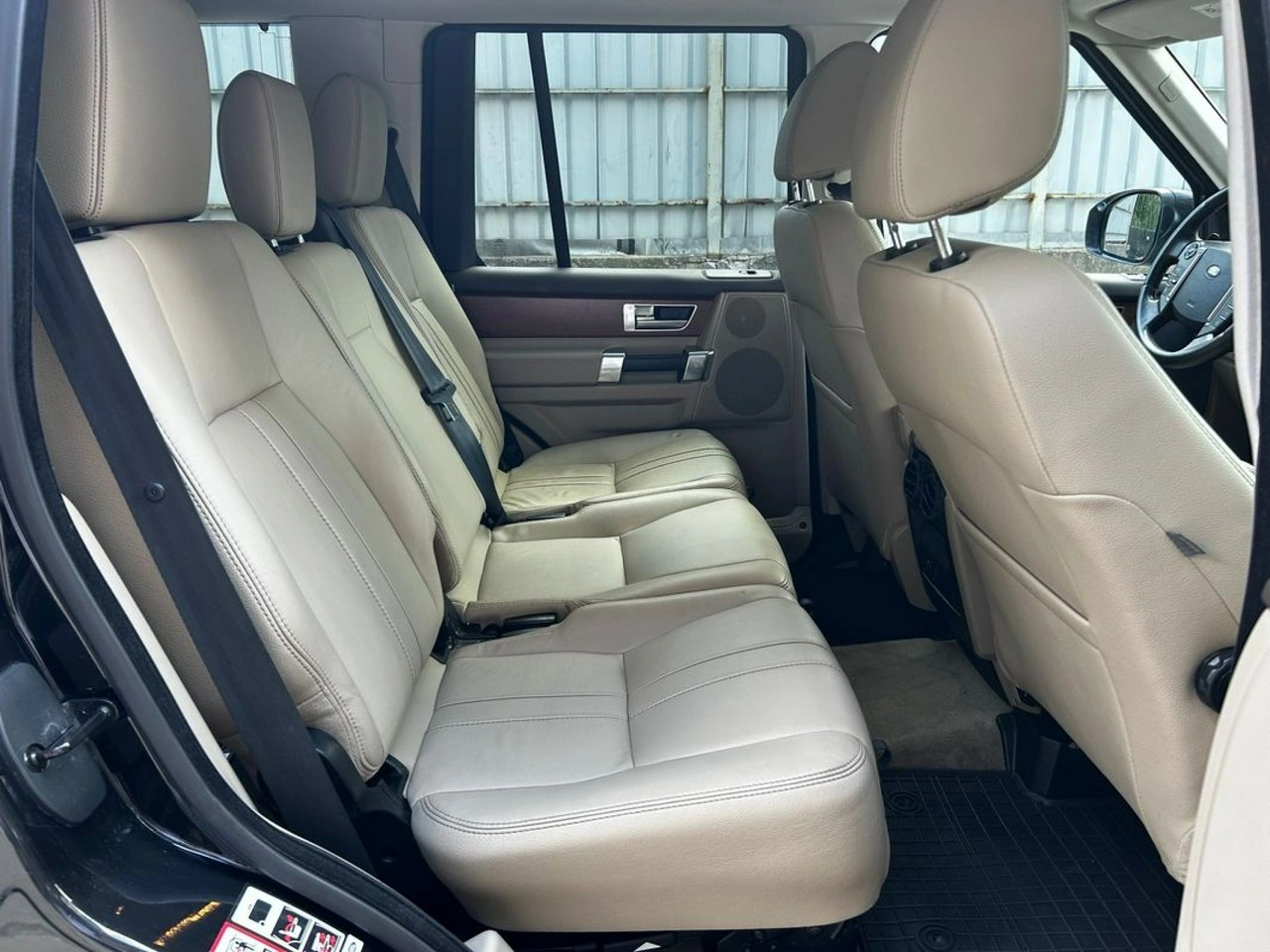 Land Rover Discovery - Zdjęcie 17