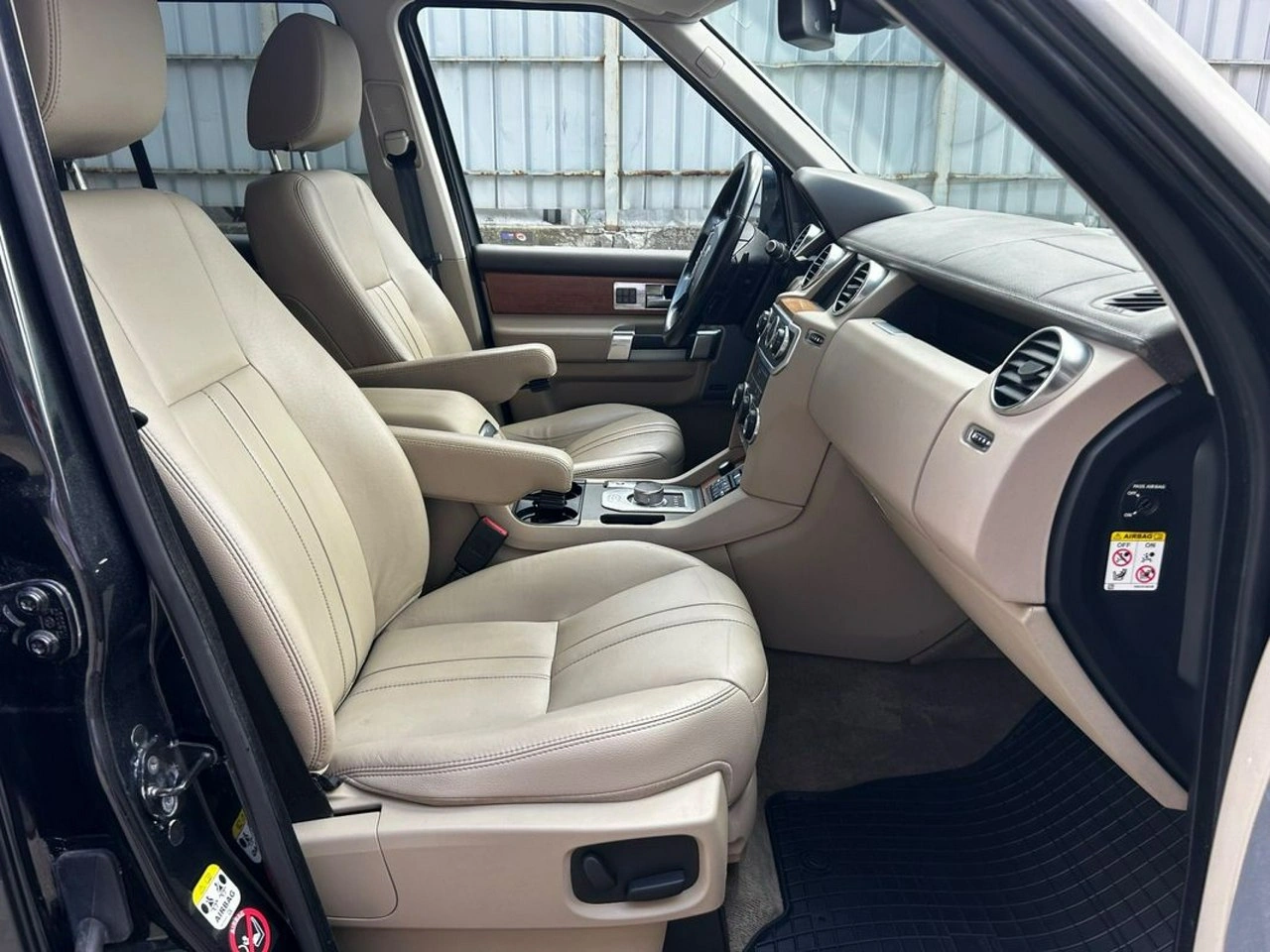 Land Rover Discovery - Zdjęcie 19