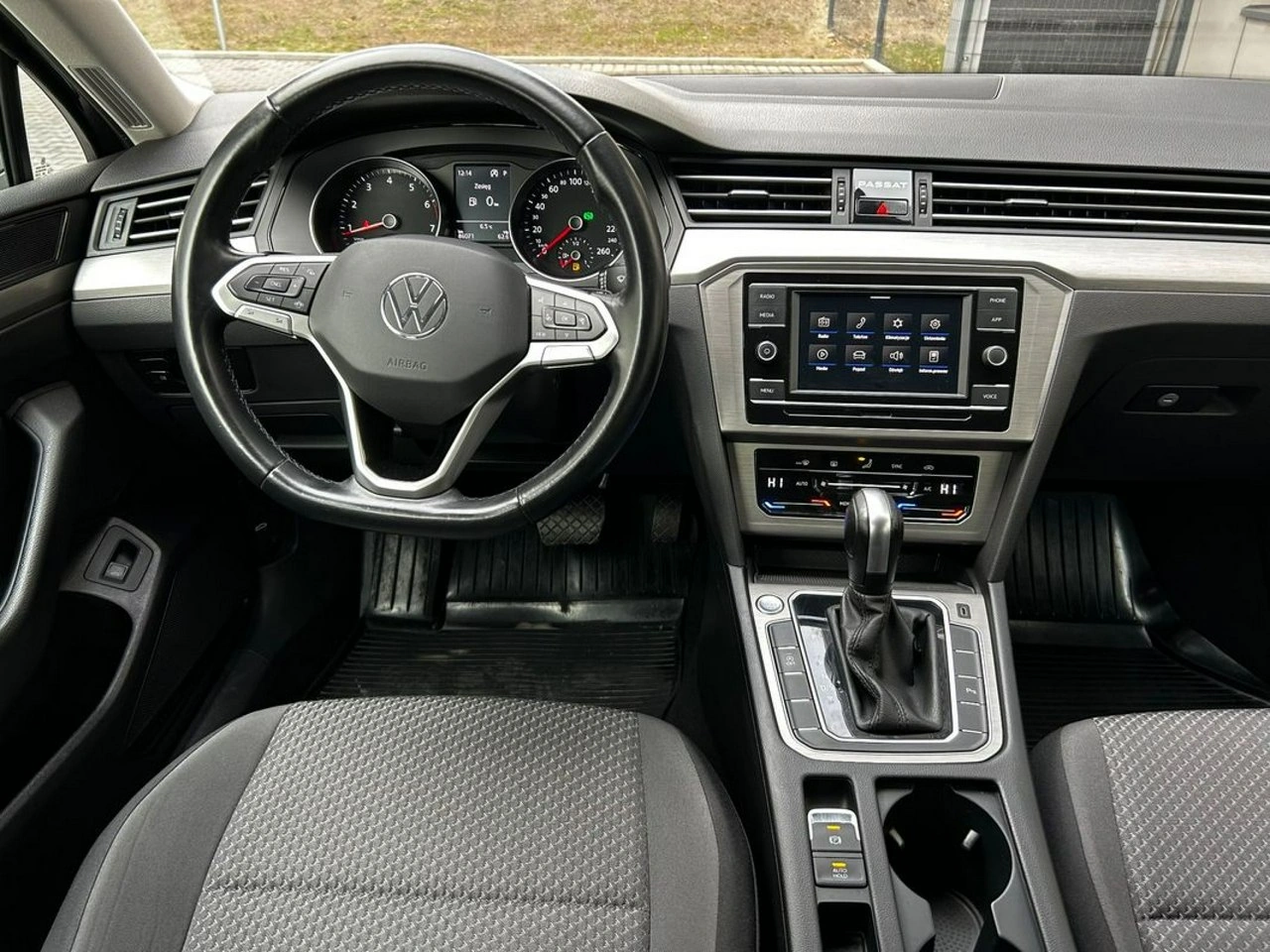 Volkswagen Passat - Zdjęcie 12