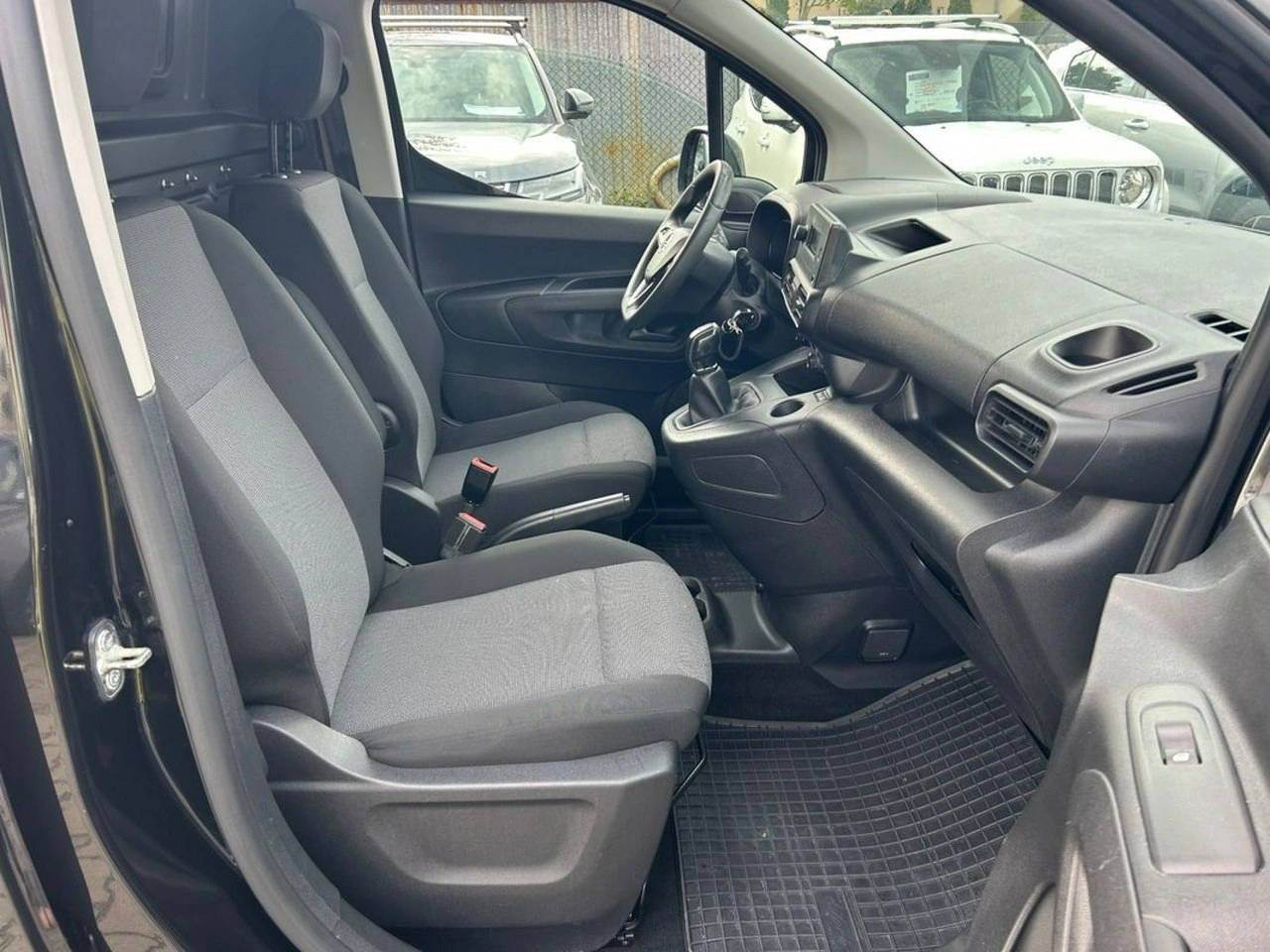 Opel Combo - Zdjęcie 15