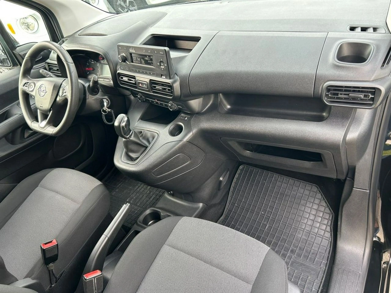 Opel Combo - Zdjęcie 16