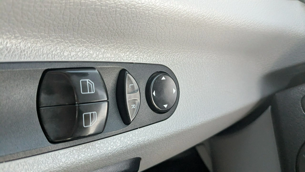 Volkswagen Crafter - Zdjęcie 24