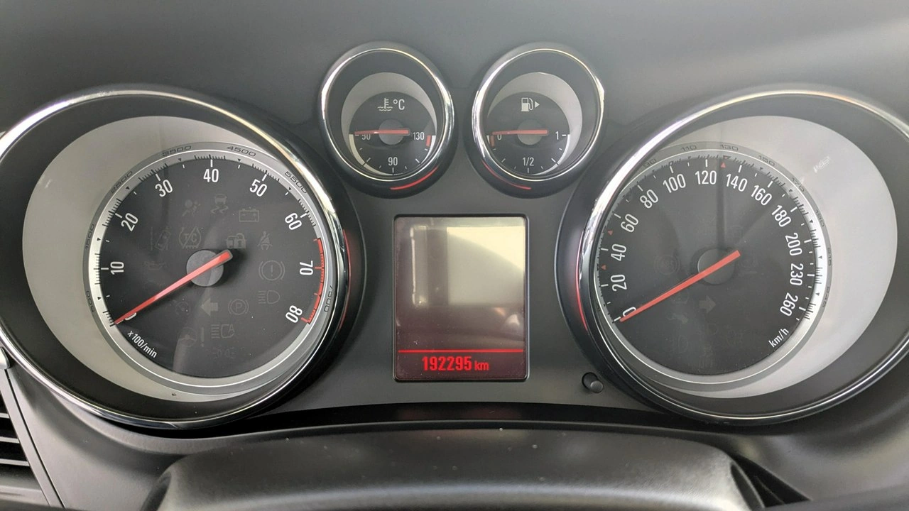 Opel Zafira - Zdjęcie 15