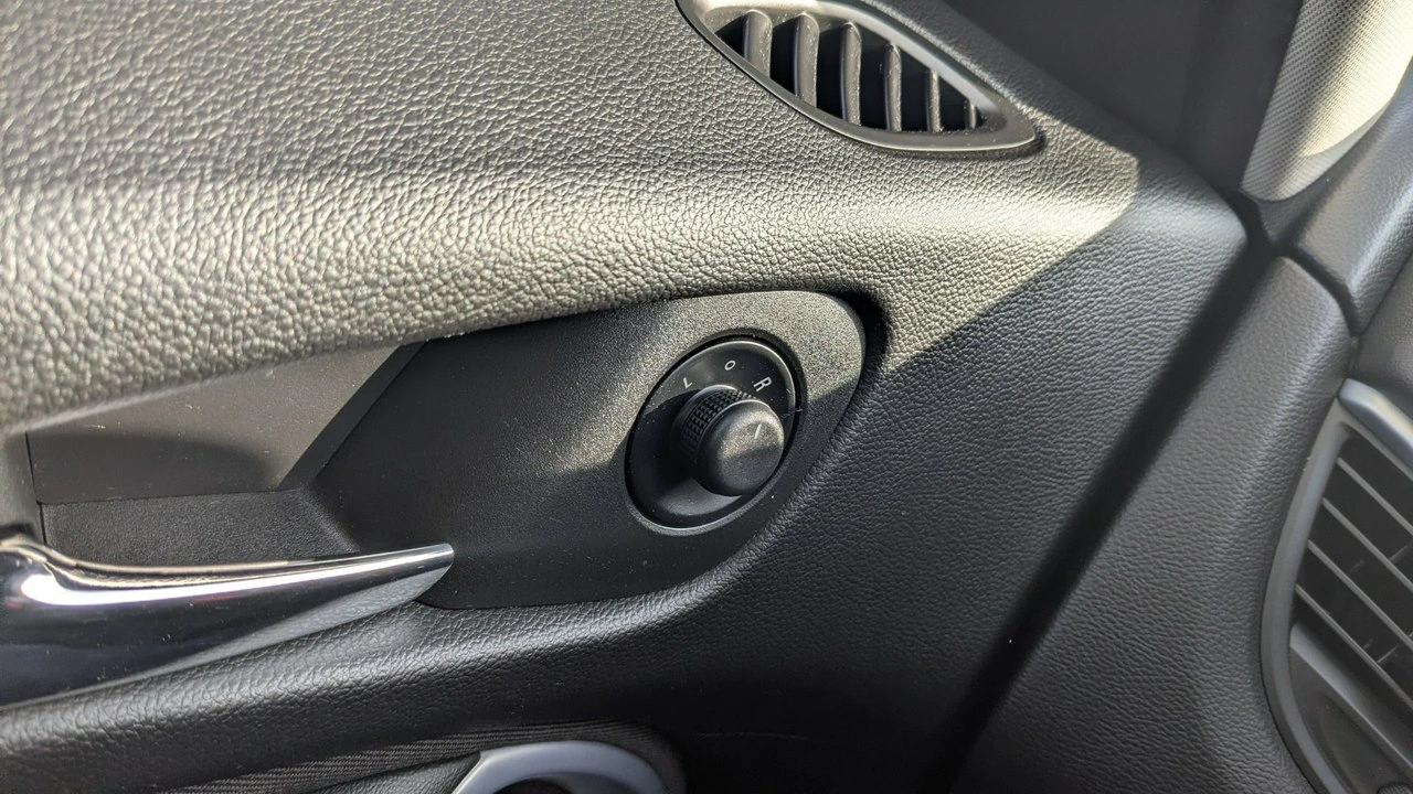 Opel Zafira - Zdjęcie 25