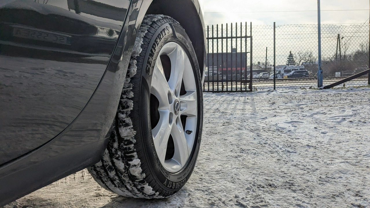 Opel Zafira - Zdjęcie 35