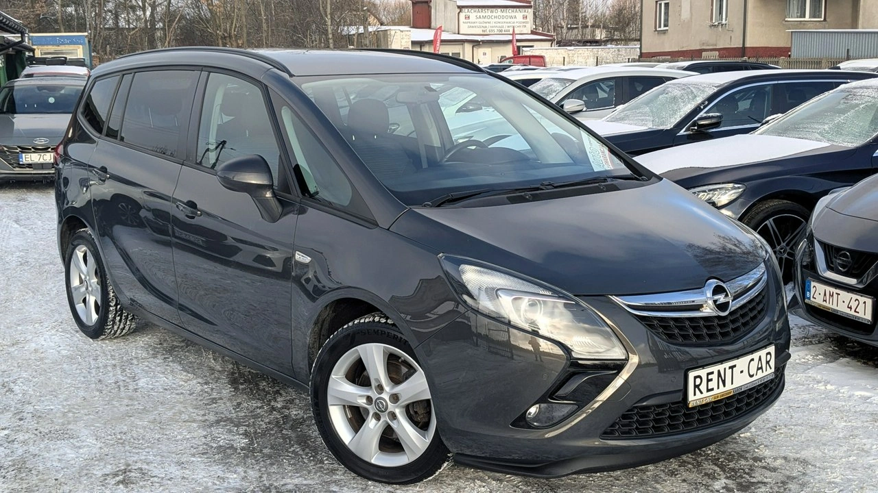 Opel Zafira - Zdjęcie 4